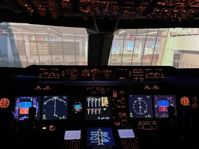 QFA25 Boeing 747-400 simulator, photo 12